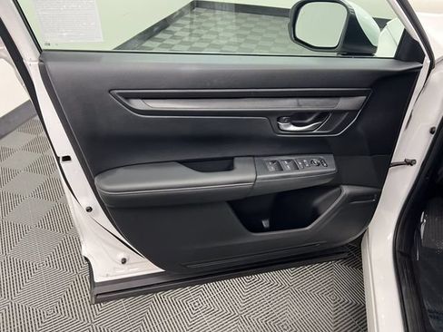 Used 2025 Honda CR-V EX image 9