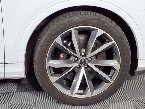 Used 2021 Audi SQ7 Premium Plus w/ Driver Assistance Package AWD/4WD image 34