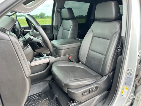 Used 2023 Chevrolet Silverado 2500 LTZ w/ LTZ Premium Package AWD/4WD image 11