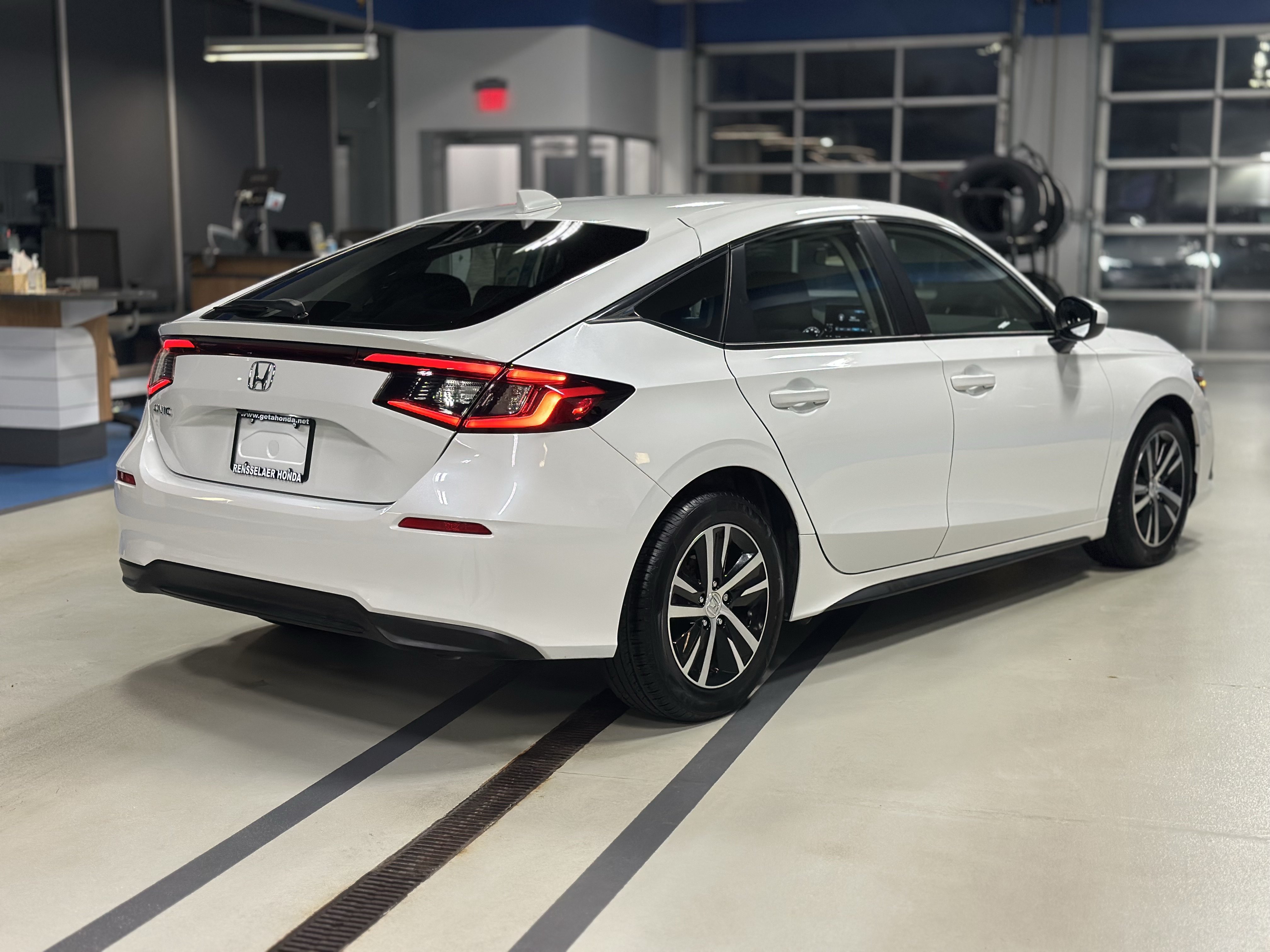 Used 2024 Honda Civic LX image 5