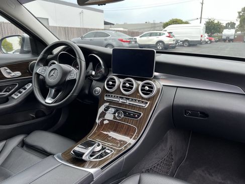 Used 2015 Mercedes-Benz C 300 Sedan image 18