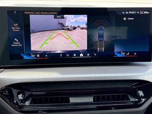 New 2026 BMW 330i Sedan w/ Premium Package RWD image 34
