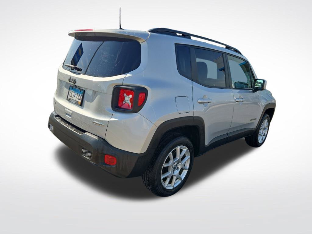 Used 2020 Jeep Renegade Latitude w/ Cold Weather Group AWD/4WD image 3