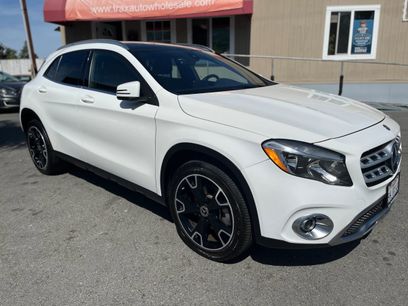 Used 2020 Mercedes-Benz GLA 250 w/ Convenience Package