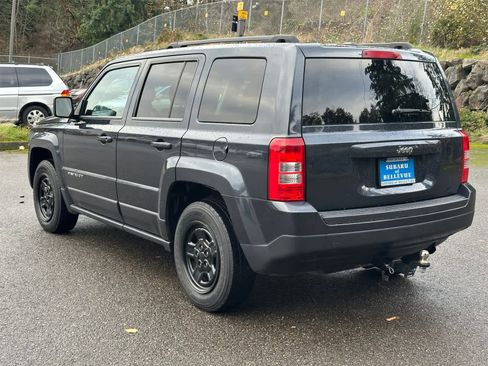 Used 2014 Jeep Patriot Sport w/ Power Value Group image 3