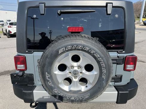Used 2014 Jeep Wrangler Sahara w/ Dual Top Group AWD/4WD image 21