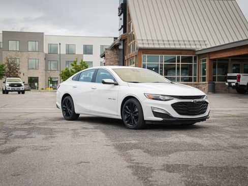 Used 2024 Chevrolet Malibu LT w/ Sport Edition FWD image 1