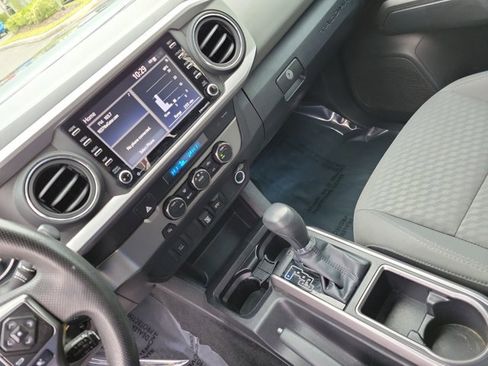 Used 2022 Toyota Tacoma SR5 image 31