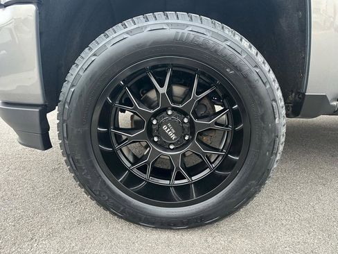 Used 2017 Chevrolet Silverado 1500 LT w/ All Star Edition image 15