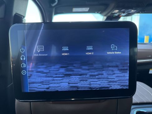 New 2026 Chevrolet Suburban High Country AWD/4WD image 17