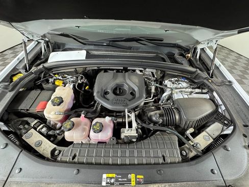 Used 2023 Jeep Grand Cherokee Overland w/ Rear Seat Video Group I image 11