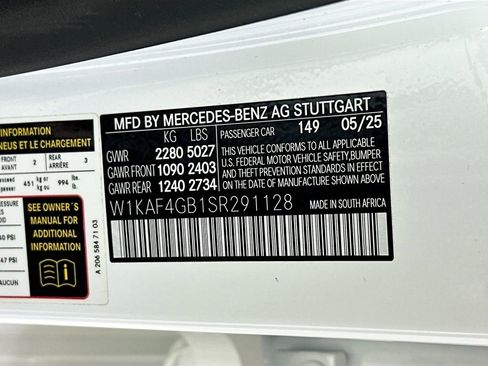 Used 2025 Mercedes-Benz C 300 Sedan image 33