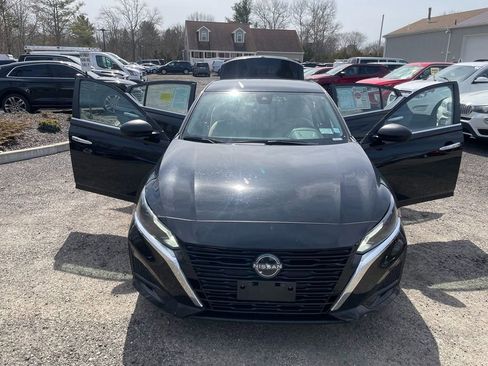 Used 2024 Nissan Altima 2.5 SV image 29