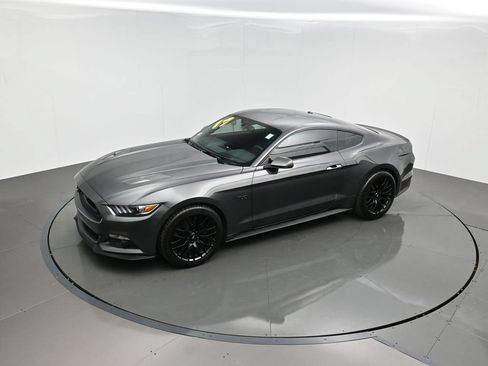 Used 2017 Ford Mustang GT Premium w/ GT Performance Package RWD image 36