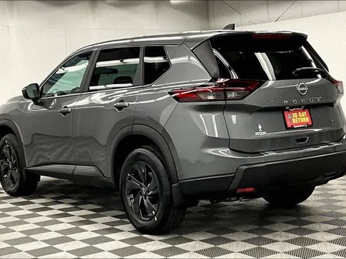 New 2026 Nissan Rogue SV w/ Cold Weather Package AWD/4WD image 3