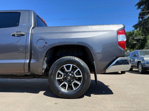 Used 2017 Toyota Tundra SR5 AWD/4WD image 16