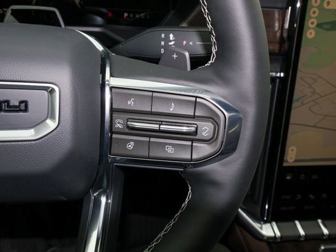 New 2026 GMC Acadia Denali Ultimate w/ LPO, Floor Liner Package AWD/4WD image 28