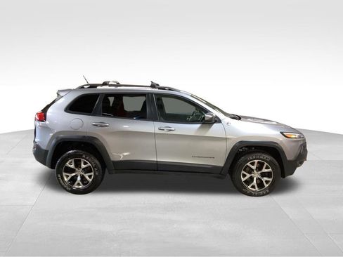 Used 2014 Jeep Cherokee Trailhawk w/ Leather Interior Group image 3