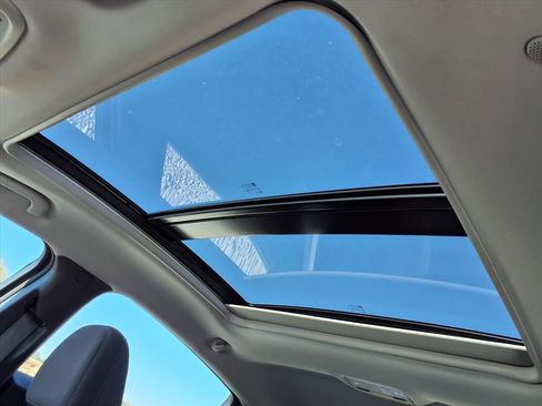 Used 2023 Chevrolet Malibu LT image 5