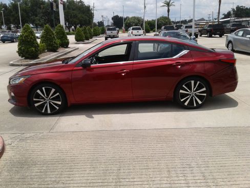 Used 2021 Nissan Altima 2.5 SR image 4