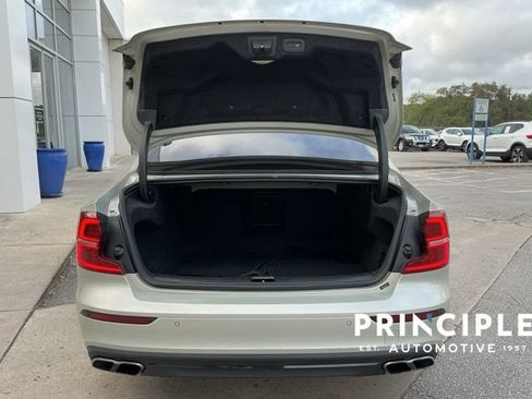 Used 2020 Volvo S60 T5 Momentum FWD image 12