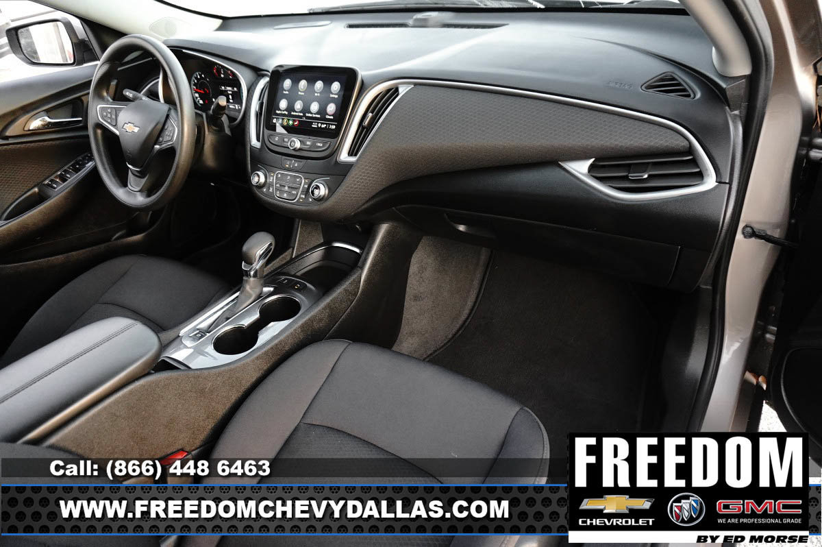 Used 2025 Chevrolet Malibu LT FWD image 8