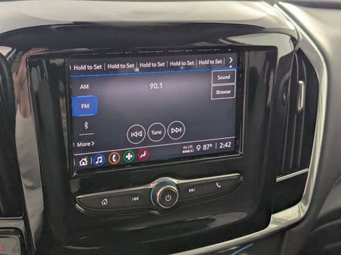 Used 2020 Chevrolet Traverse LS w/ LPO, Blackout Package FWD image 18