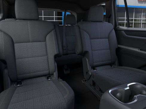 New 2025 GMC Acadia Elevation image 17