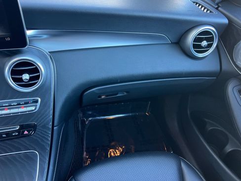 Certified 2018 Mercedes-Benz GLC 300 4MATIC image 32