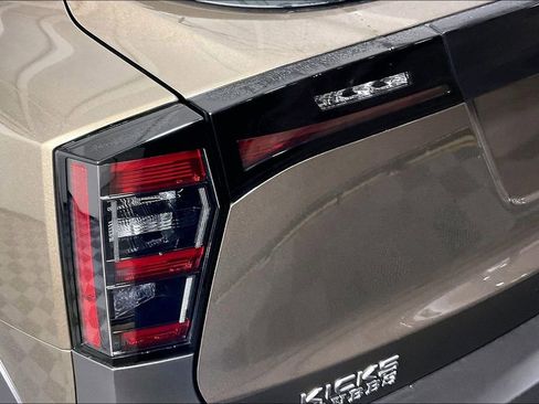 New 2026 Nissan Kicks S image 36