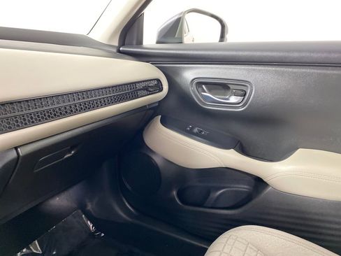 Used 2024 Honda HR-V LX image 25
