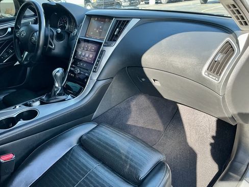 Used 2017 INFINITI Q50 Red Sport 400 image 23
