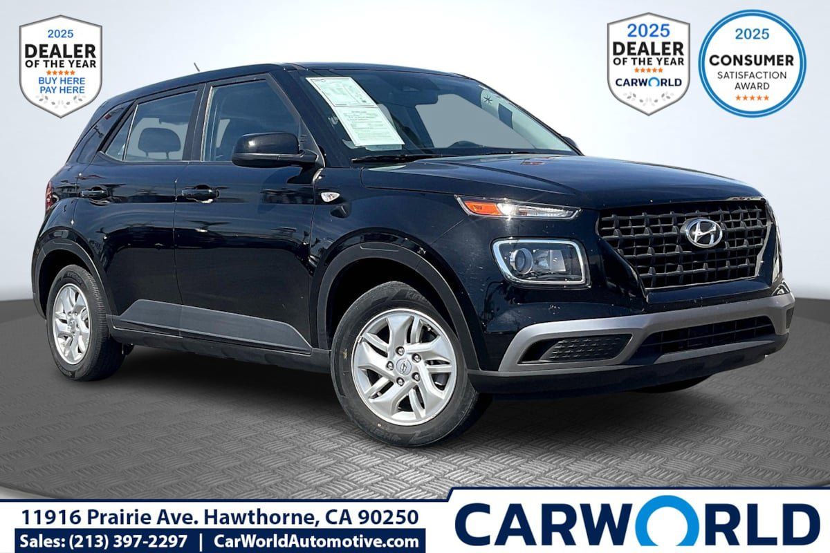 Used 2024 Hyundai Venue SE FWD image 1