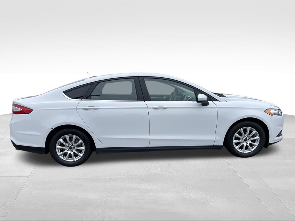 Used 2016 Ford Fusion S FWD image 22