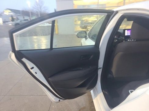 Used 2024 Toyota Corolla LE image 14