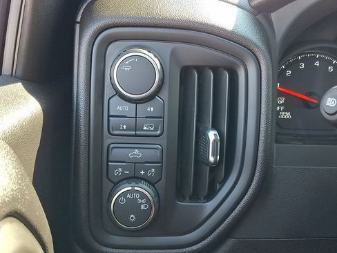 Certified 2025 Chevrolet Silverado 1500 Custom image 23