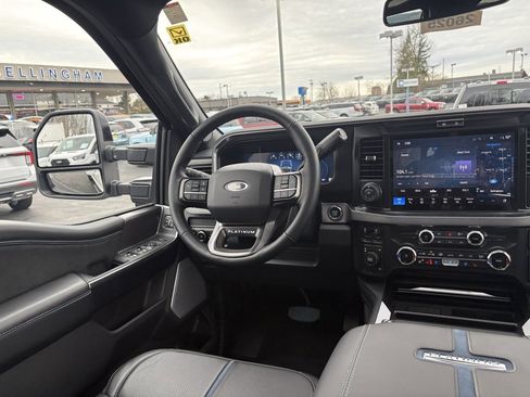 New 2026 Ford F450 Platinum w/ FX4 Off-Road Package image 23