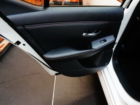 Certified 2023 Nissan Sentra SR w/ Midnight Edition Package FWD image 36