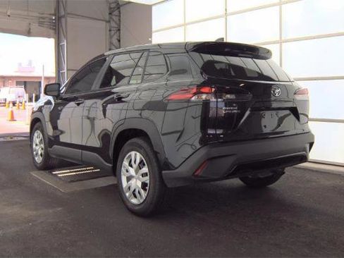 Used 2026 Toyota Corolla Cross L FWD image 4