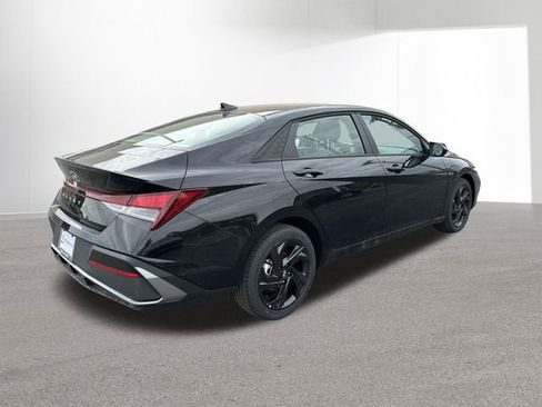 New 2026 Hyundai Elantra Sport FWD image 13