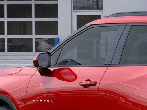 New 2025 Chevrolet Blazer LT w/ Convenience Package image 12