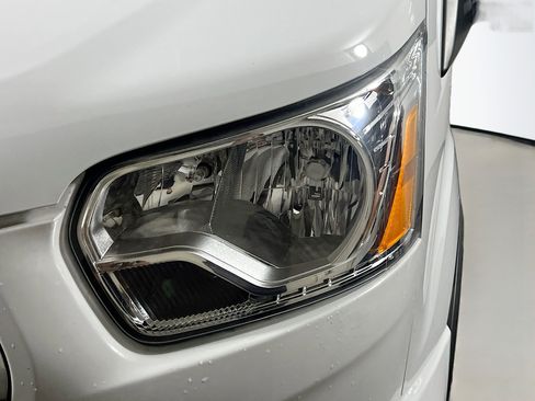 Used 2021 Ford Transit 350 XLT image 10