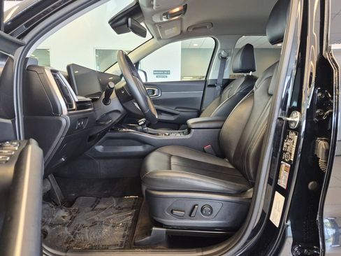 Used 2025 Kia Sorento EX AWD/4WD image 14