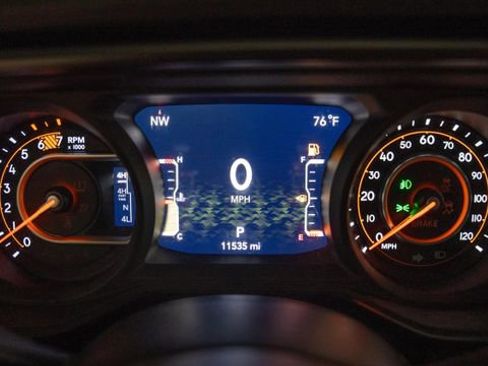 Used 2024 Jeep Wrangler Unlimited Rubicon 392 AWD/4WD image 5