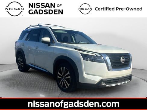 Certified 2023 Nissan Pathfinder Platinum image 1