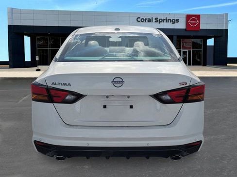 New 2026 Nissan Altima 2.5 SR w/ SR Premium Package FWD image 4