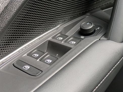 New 2026 Volkswagen Tiguan S FWD image 25