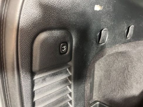 Used 2017 Jeep Grand Cherokee Altitude AWD/4WD image 51