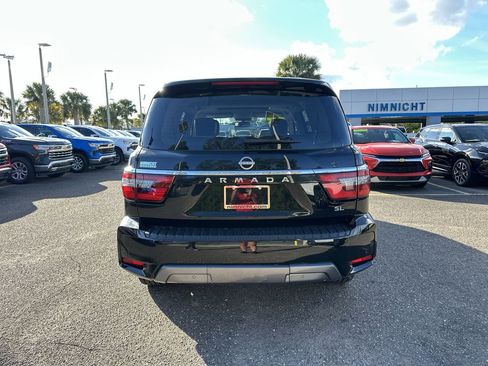 Used 2023 Nissan Armada SL w/ Captain's Chairs Package image 15