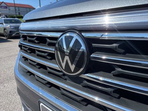 Used 2024 Volkswagen Atlas SE AWD/4WD image 10